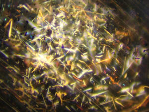Oriented rutile platelets and needles in a star sapphire from Baw Mar, Burma
